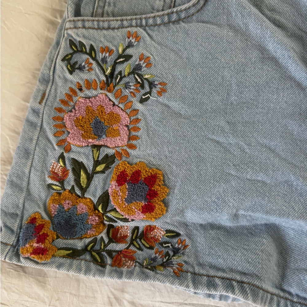 Farm Rio Embroidered Light Blue Denim Shorts Floral Accent - Picture 6 of 12